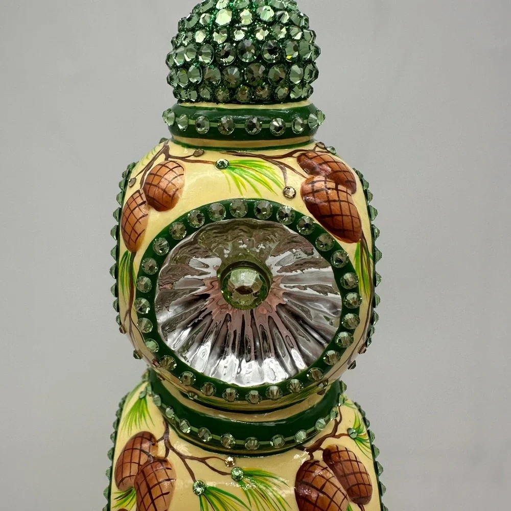 Patricia Breen all ornaments